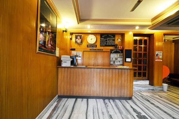 Hotel Divya Варанаси Екстериор снимка
