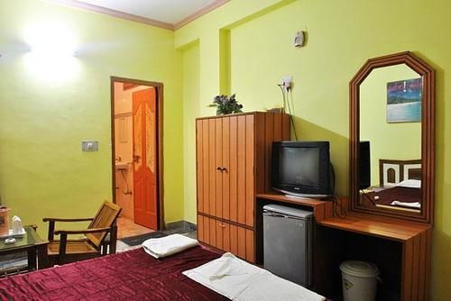 Hotel Divya Варанаси Екстериор снимка